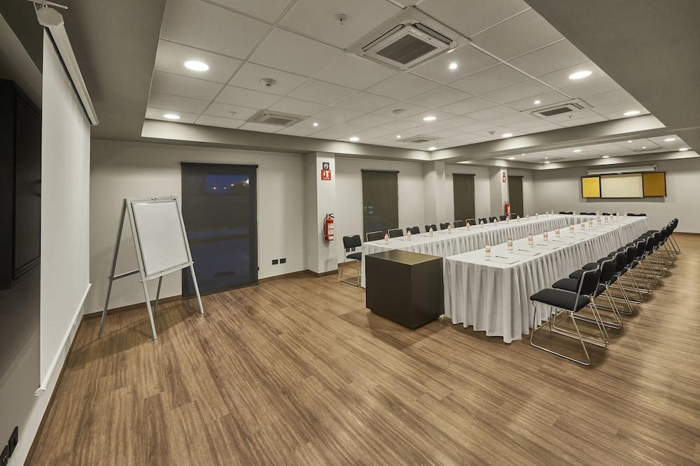 City Express By Marriott تيبيك المظهر الخارجي الصورة